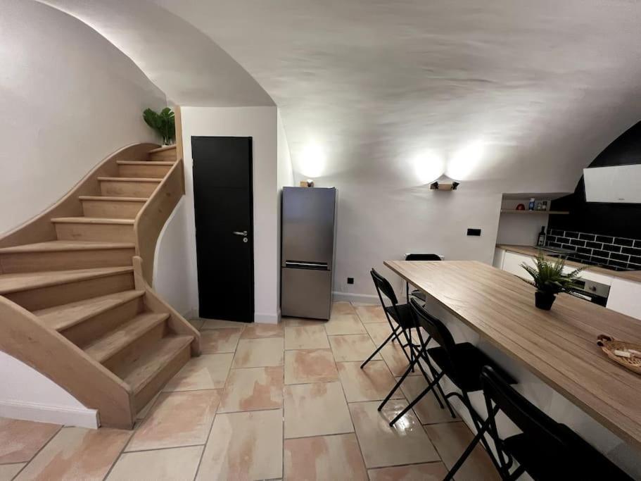 Maison De Ville Châteauneuf-du-Rhône Εξωτερικό φωτογραφία