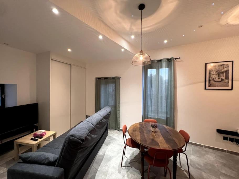 Maison De Ville Châteauneuf-du-Rhône Εξωτερικό φωτογραφία